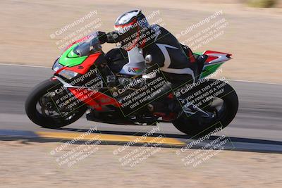 media/Dec-10-2023-SoCal Trackdays (Sun) [[0ce70f5433]]/Turn 9 Inside Set 2 (1115am)/